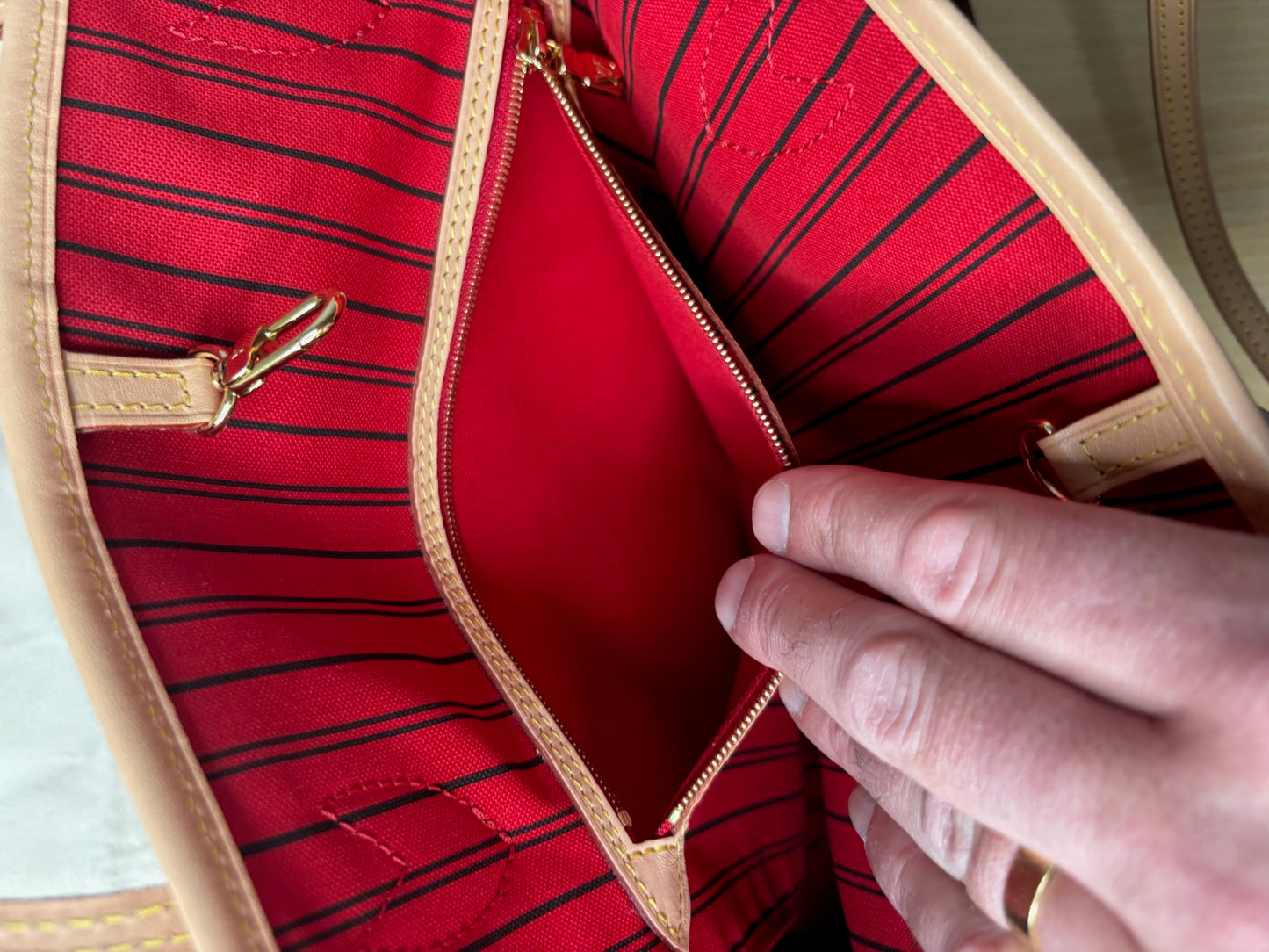 Louis Vuitton Neverfull  bandouliere Monogram Canvas Tote K59