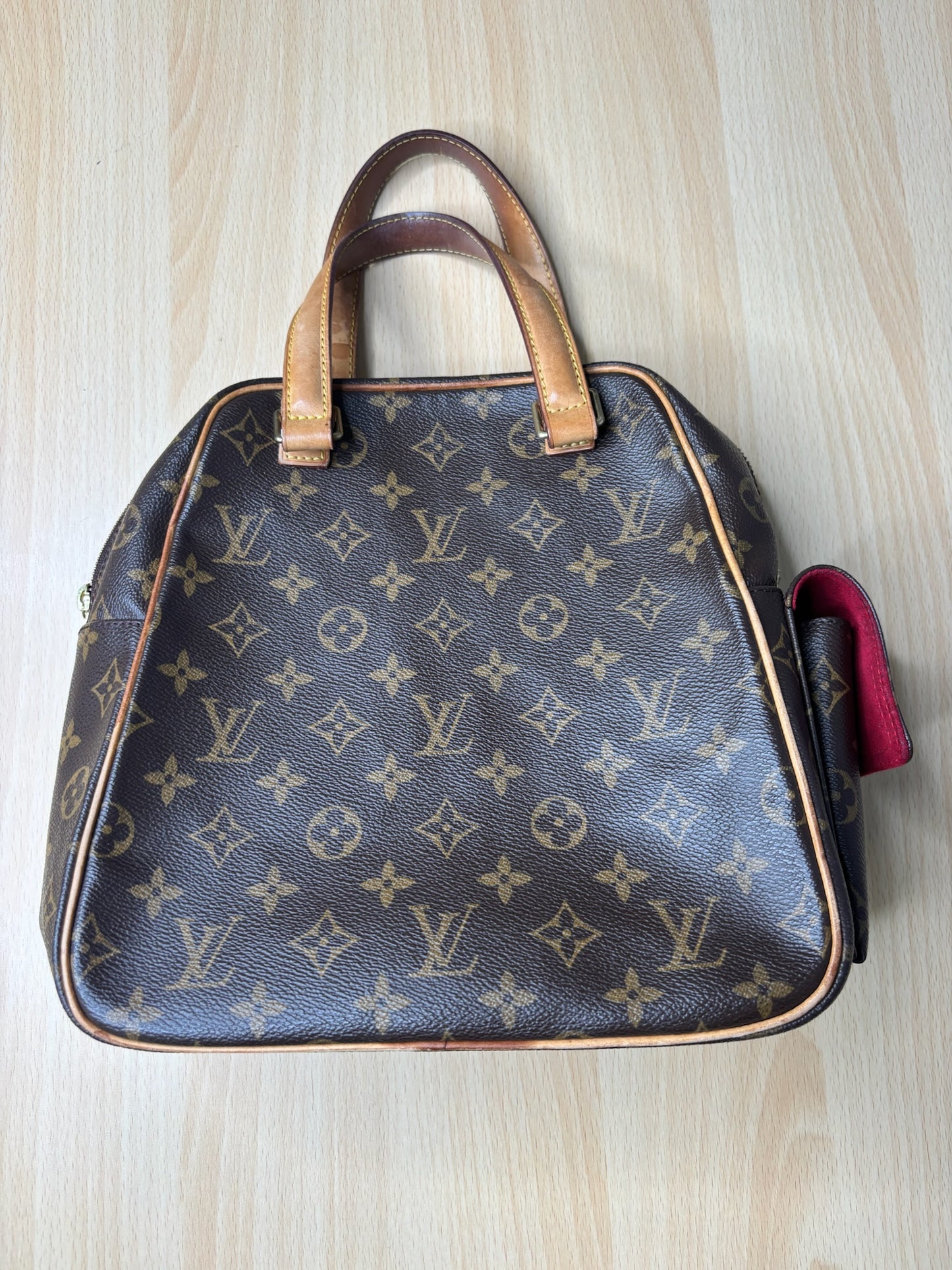 Louis Vuitton Excentri-Cite Monogram Canvas Bag K61