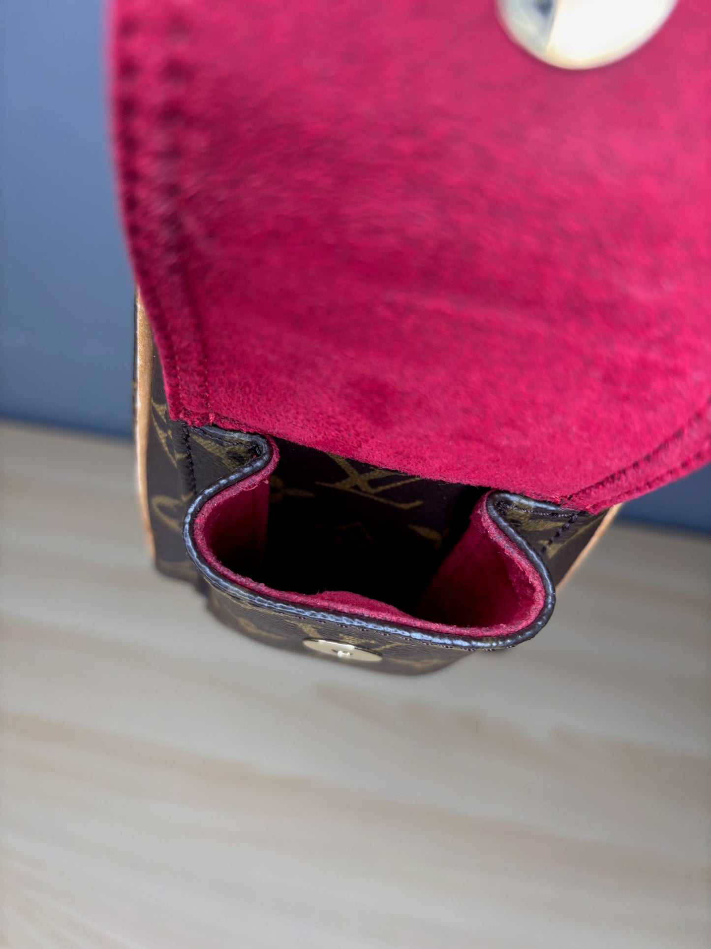 Louis Vuitton Excentri-Cite Monogram Canvas Bag K61