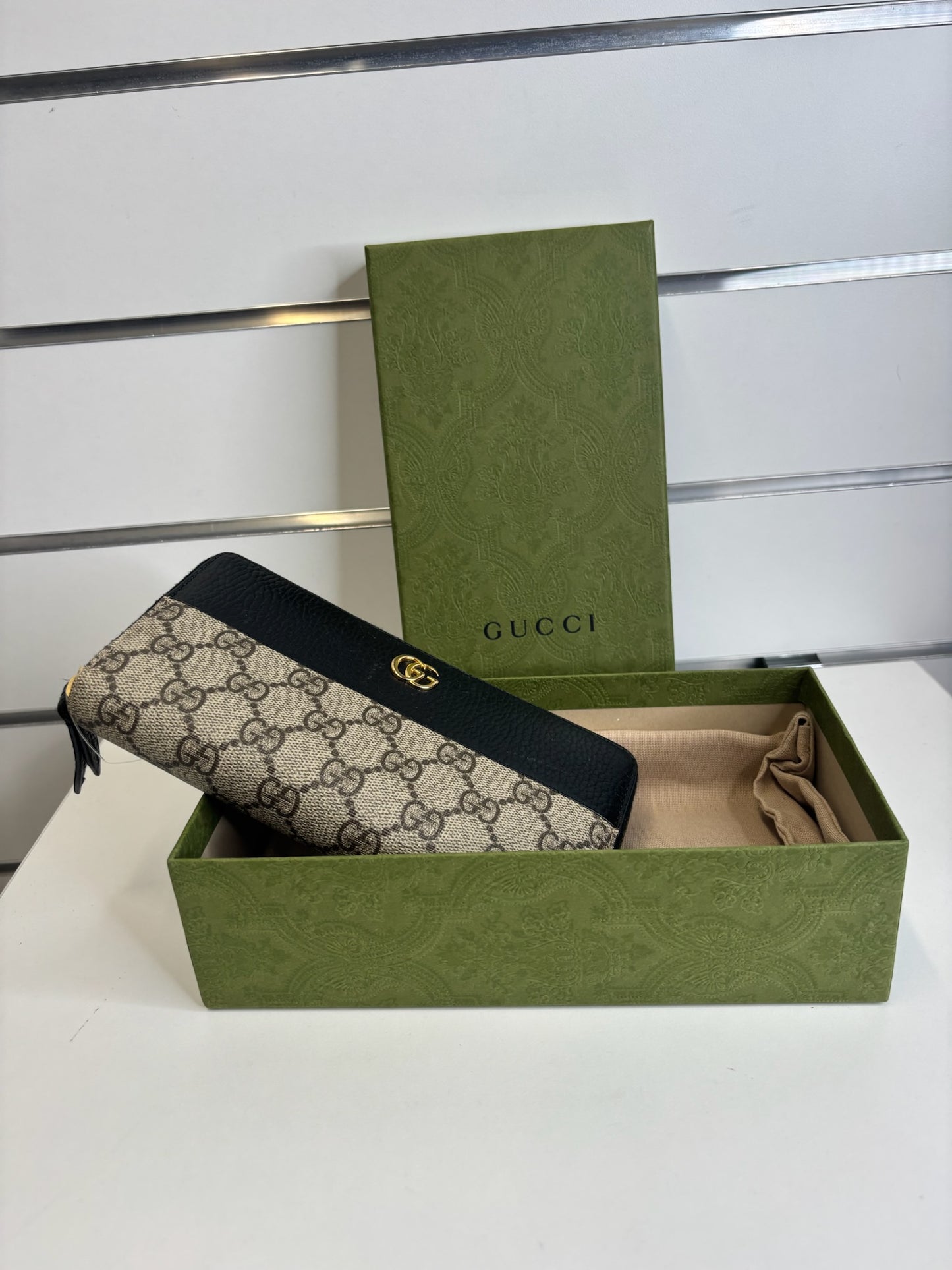 Gucci GG Marmont Bicolor Zip Around Wallet K73