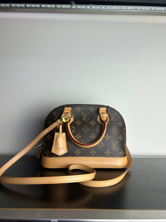 Louis Vuitton Monogram Alma BB