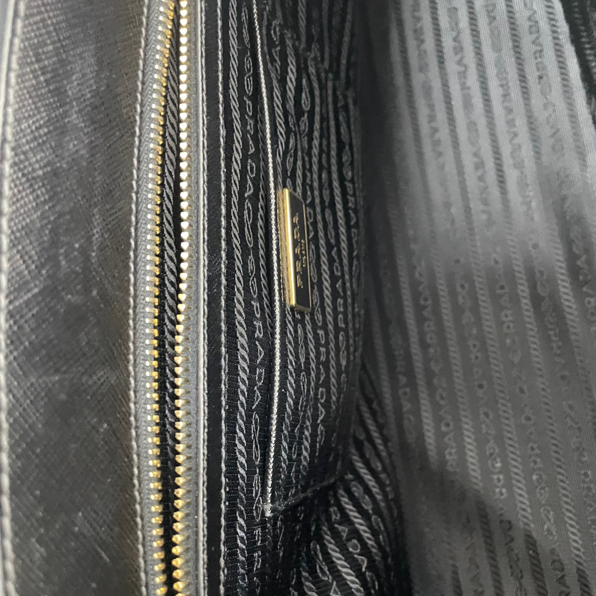 Prada Black Leather Saffiano Lux ONE Shoulder Bag BN2274