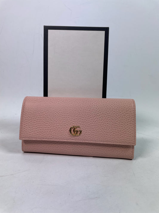 M0707-12 Gucci GG Marmont Continental Wallet