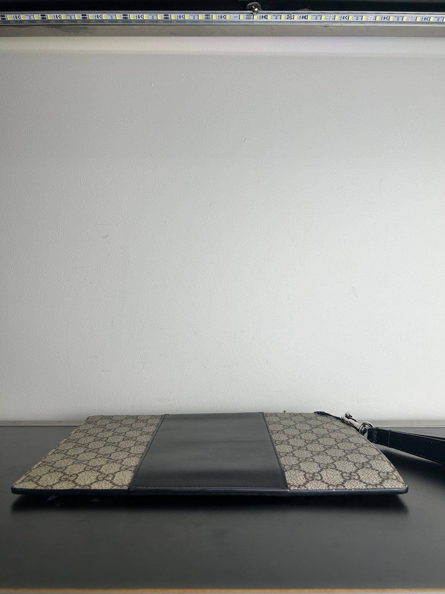 Gucci GG Supreme Portfolio Pouch