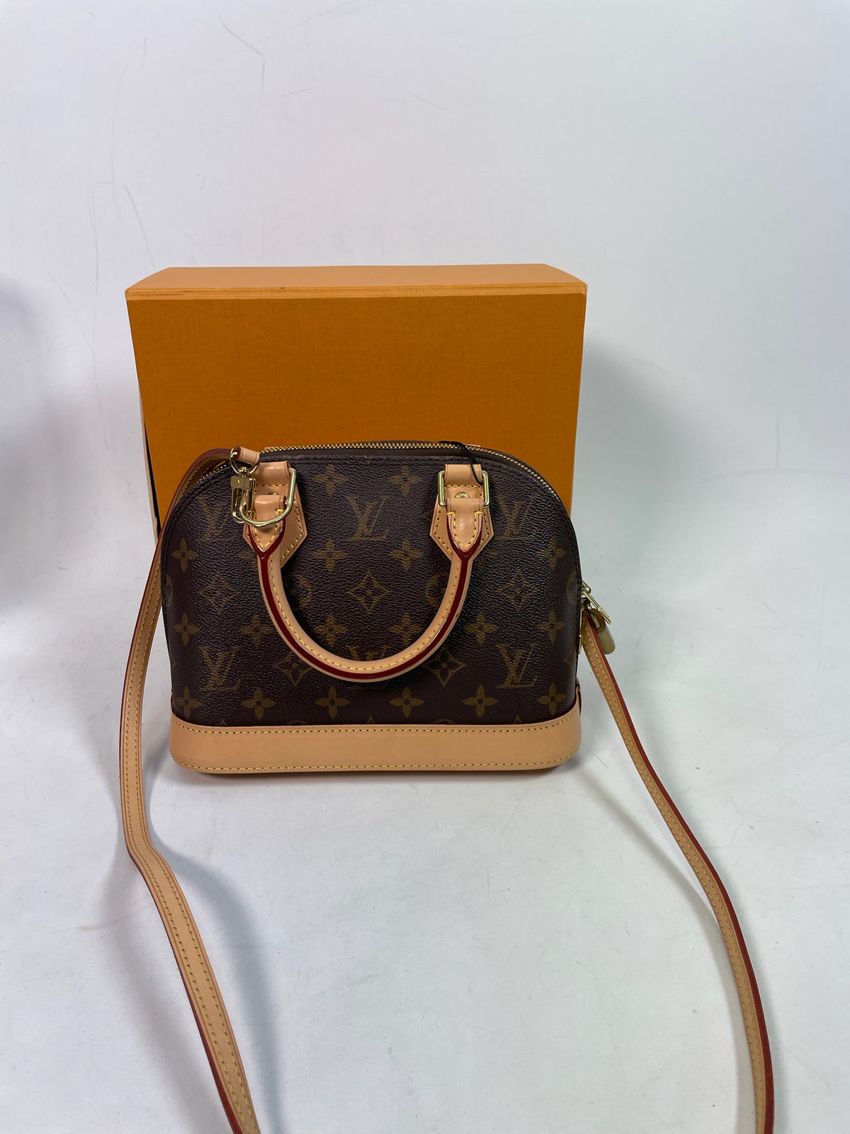 M0707-59 Louis Vuitton Alma BB in Monogram Canvas