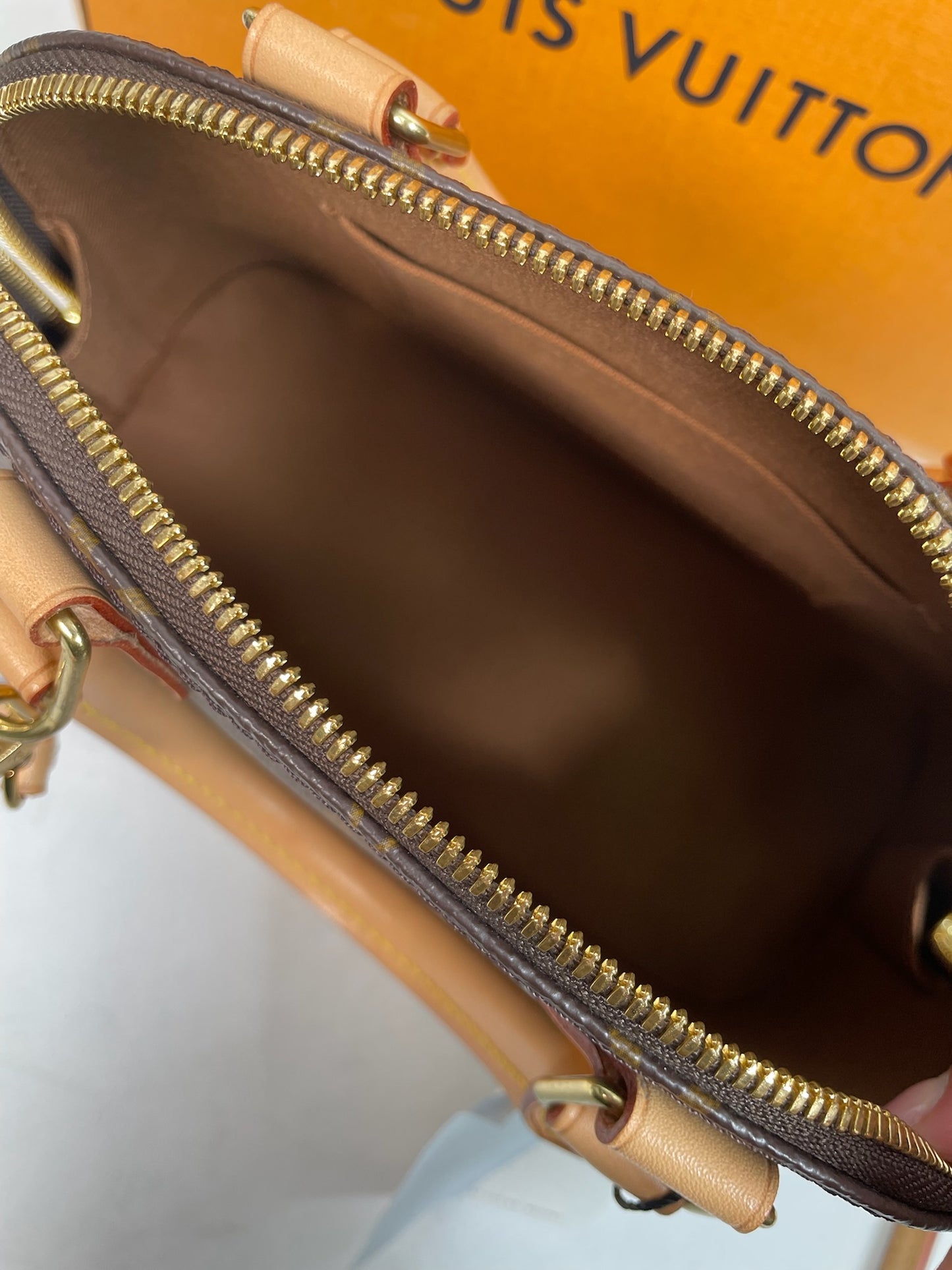 M0707-59 Louis Vuitton Alma BB in Monogram Canvas
