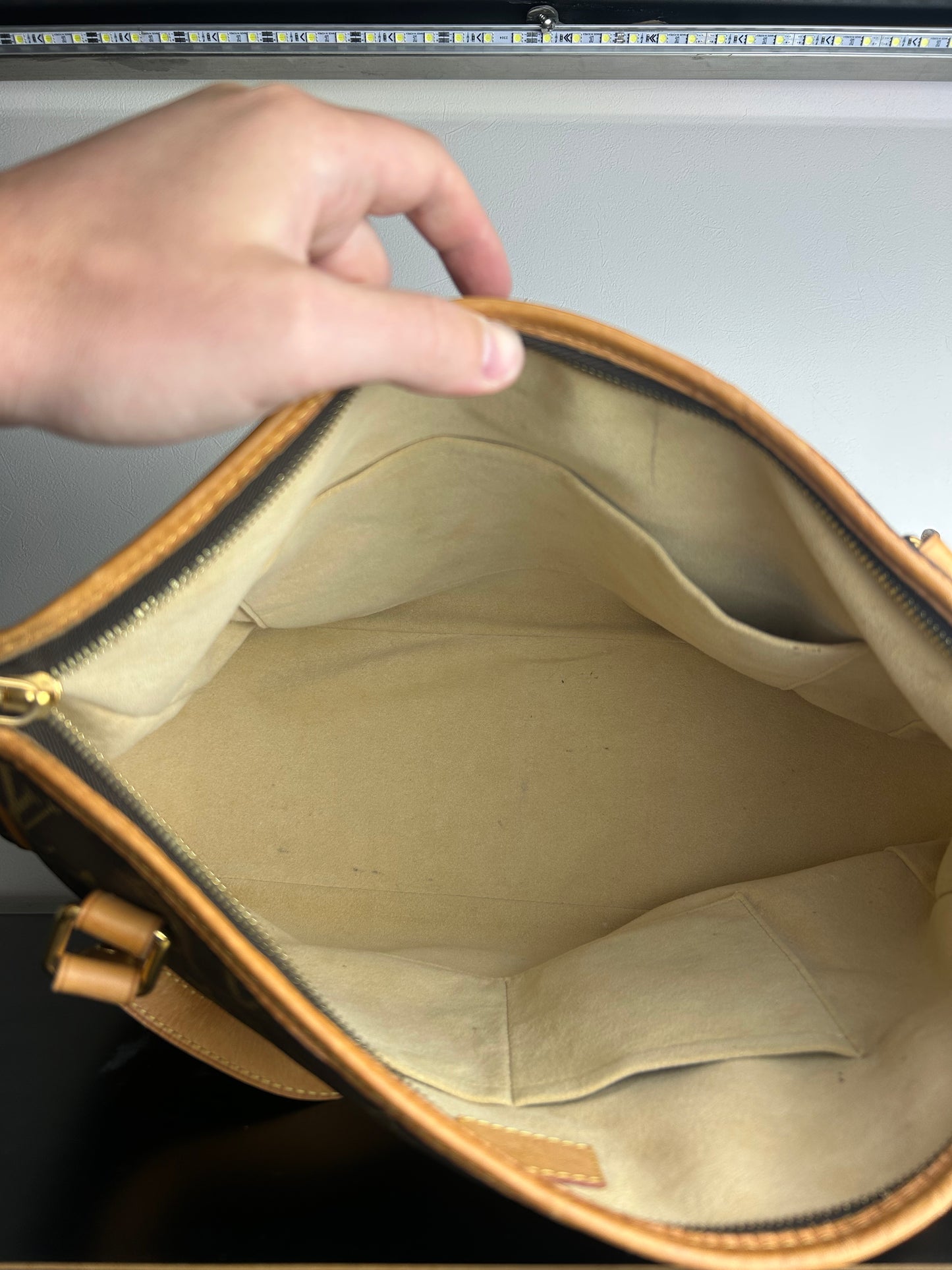 Louis Vuitton Monogram Estrela MM