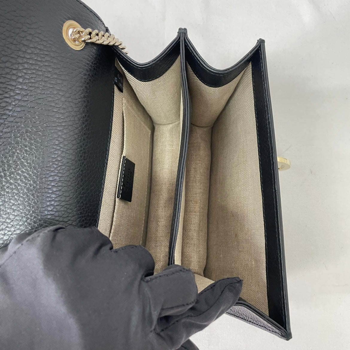 Gucci Black Leather GG Interlocking Chain ONE Shoulder Bag