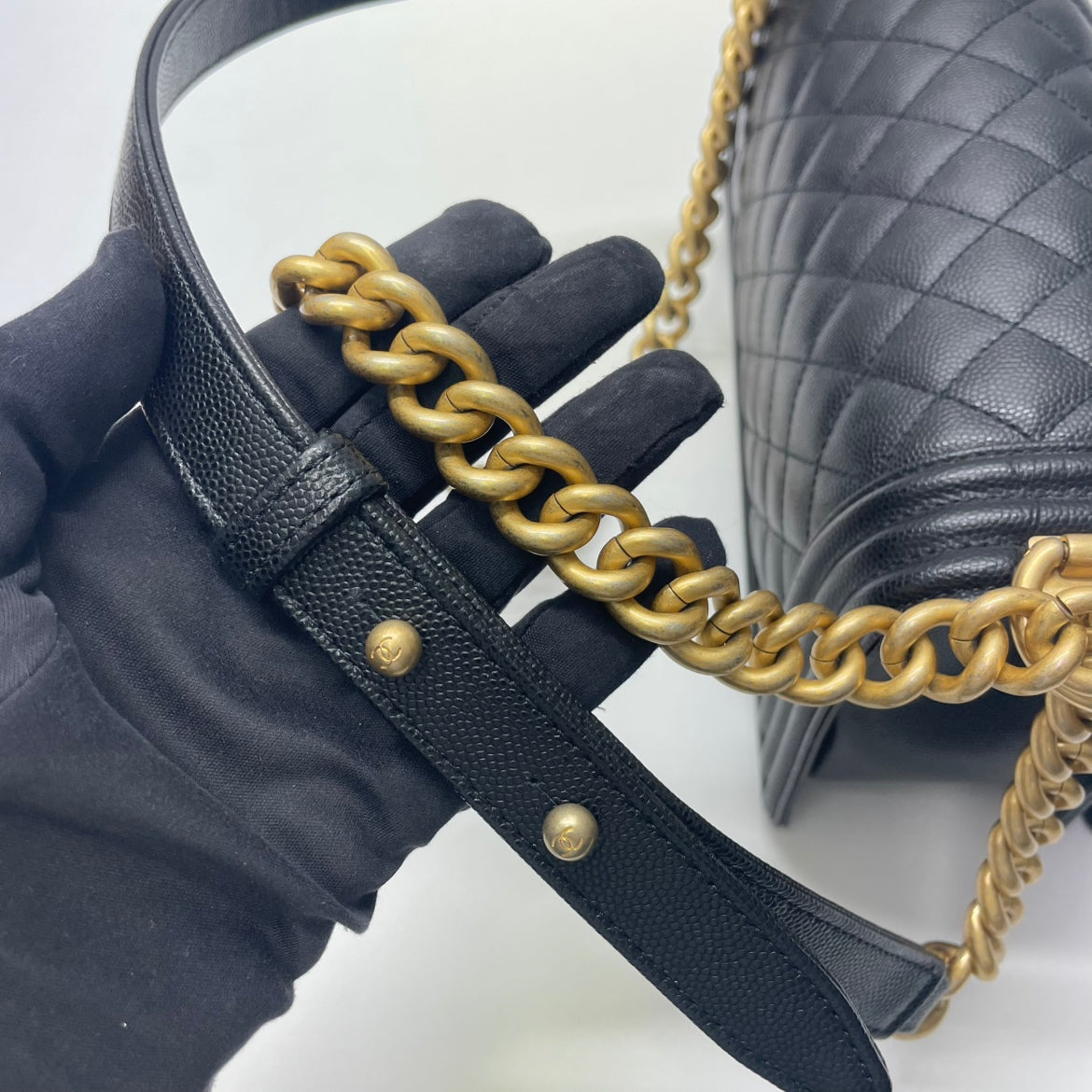 Chanel Black Caviar Skin Boy Chanel Gold Hardware Chain Medium Shoulder Bag A67086 (V380580317P)
