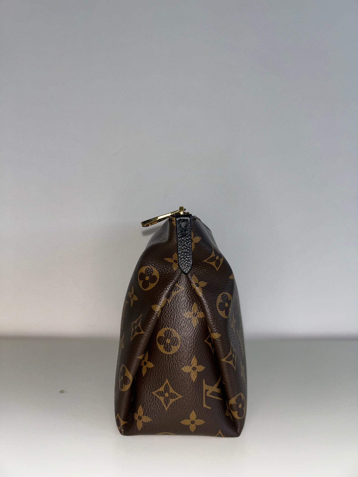 Louis Vuitton Pallas Beauty Case