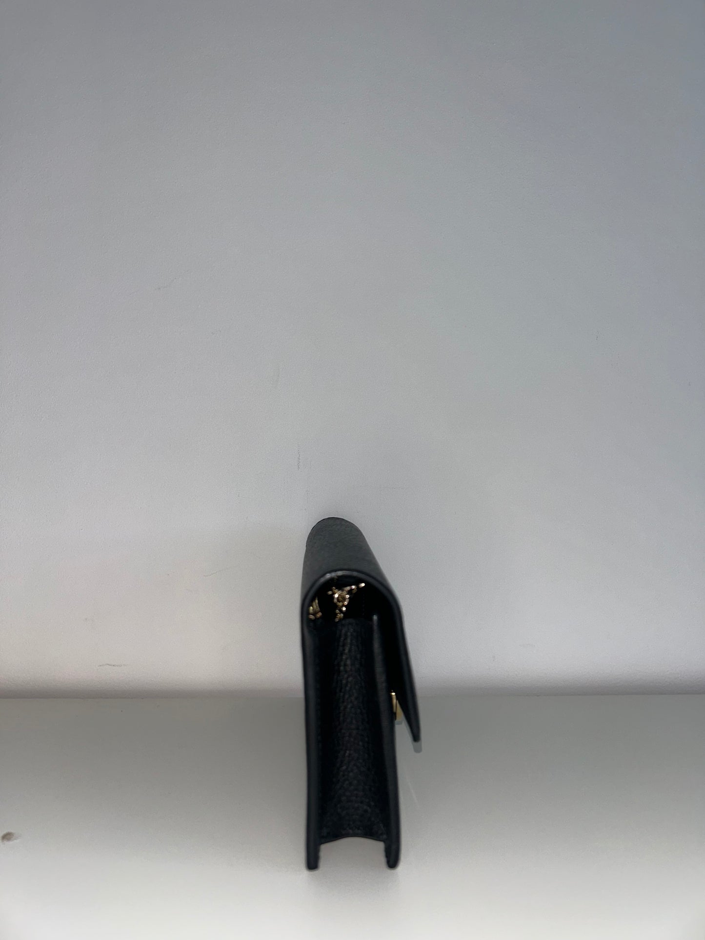 Gucci Interlocking G Wallet on Chain