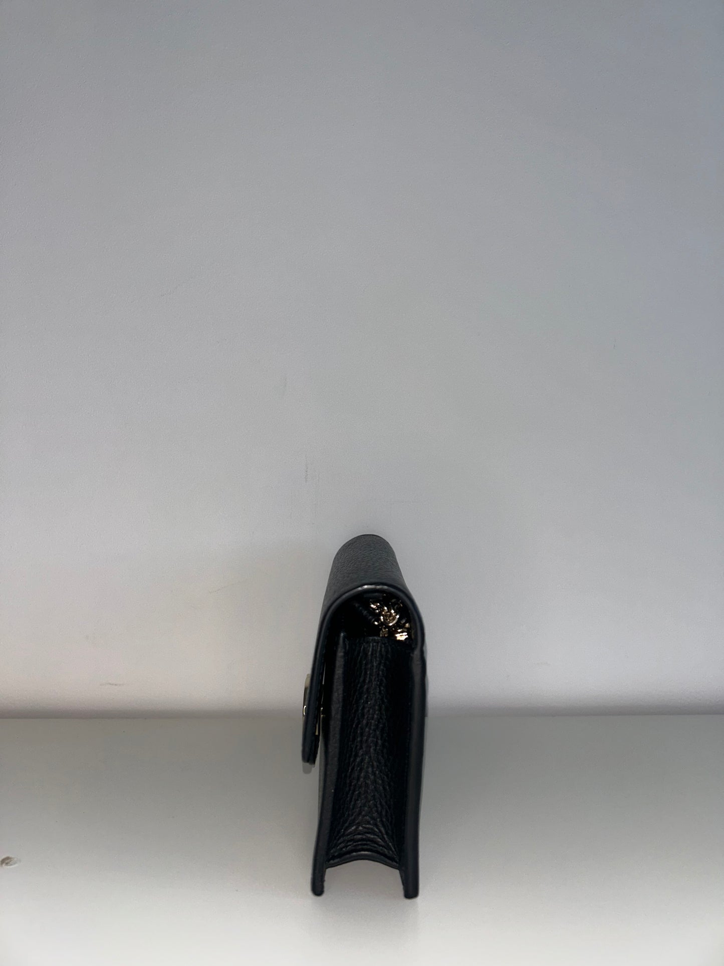 Gucci Interlocking G Wallet on Chain
