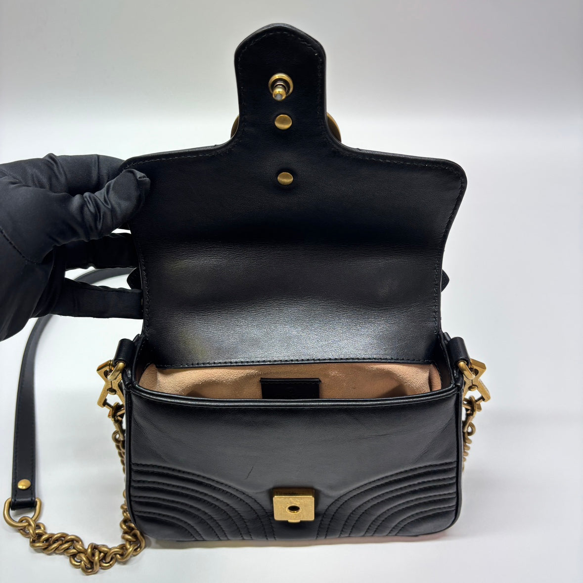 Gucci Black Leather GG Marmont Mini Top Handle Bag 547260 (B072100728P)