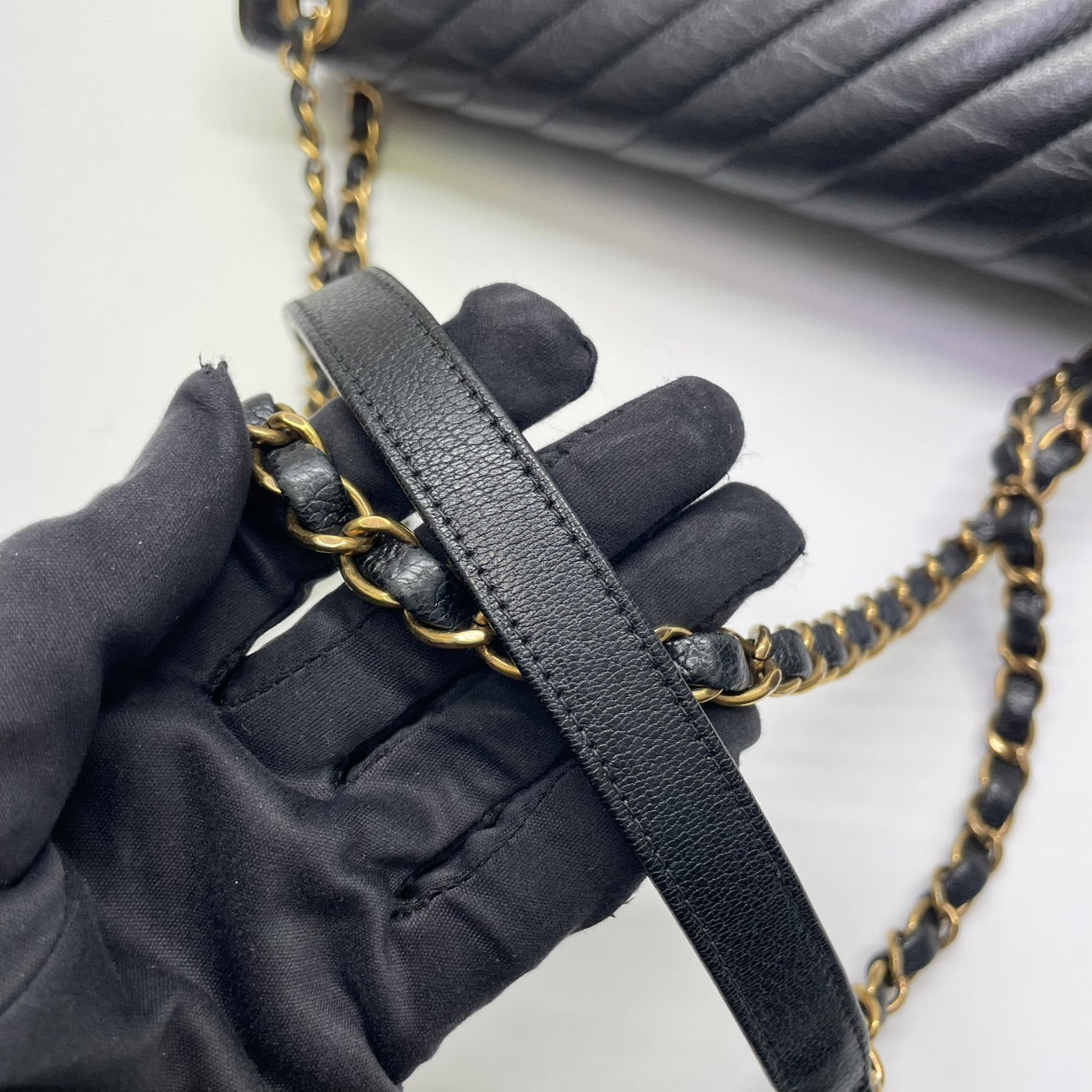 Chanel Black Calfskin Quilted Diagonal One Shoulder Bag A93231 (VB038290210H)