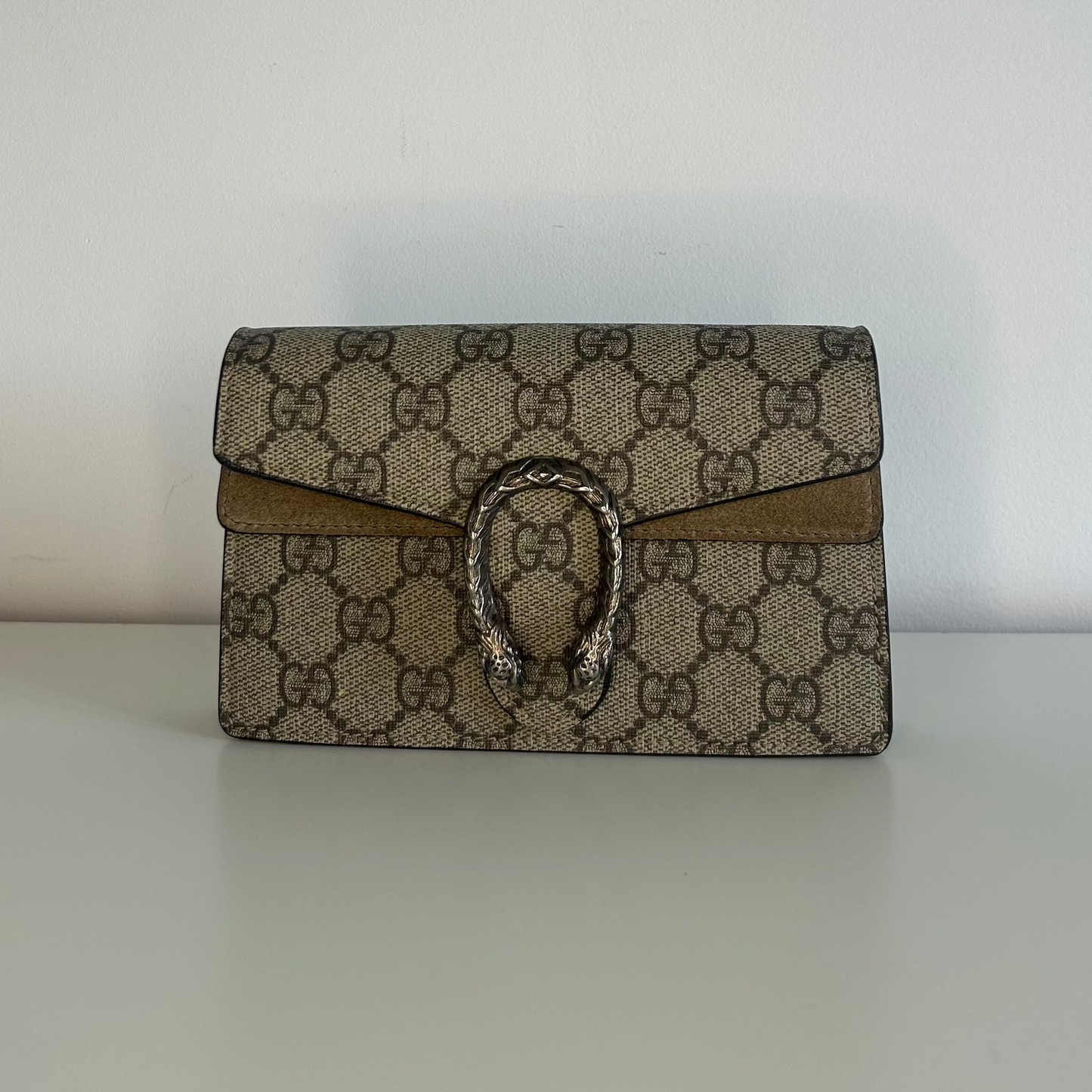 Gucci GG Dionysus Super Mini Crossbody Bag