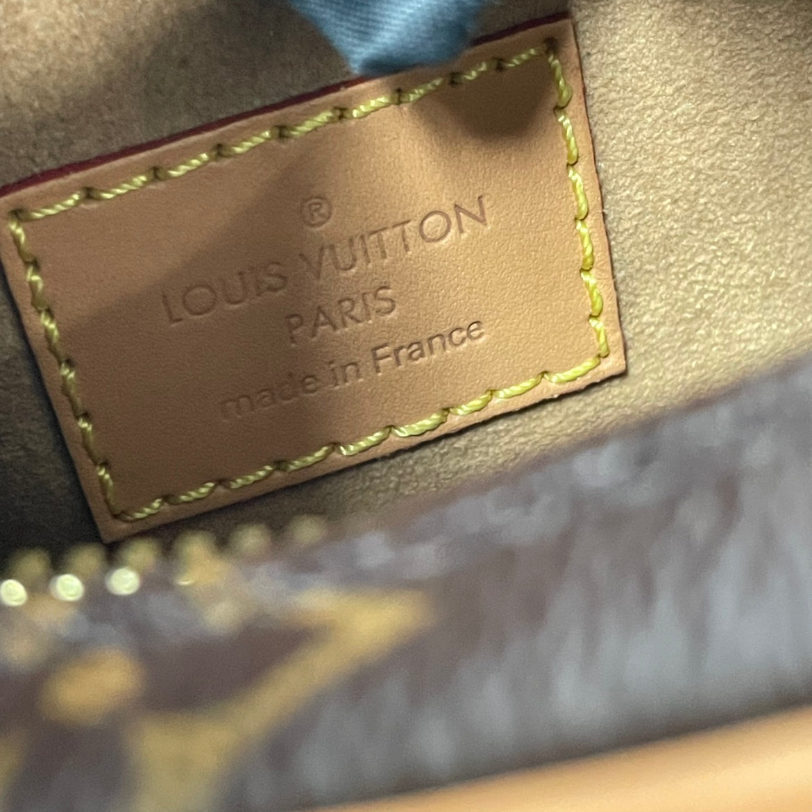 Louis Vuitton Brown PVC Monogram Loop Hobo ONE Shoulder Bag M81098 (VC12190428H)