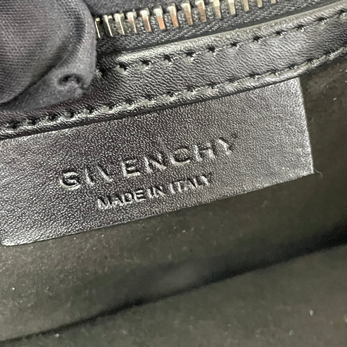 Givenchy Black Leather Antigona Woven Strap Medium Tote Bag 3CC0136