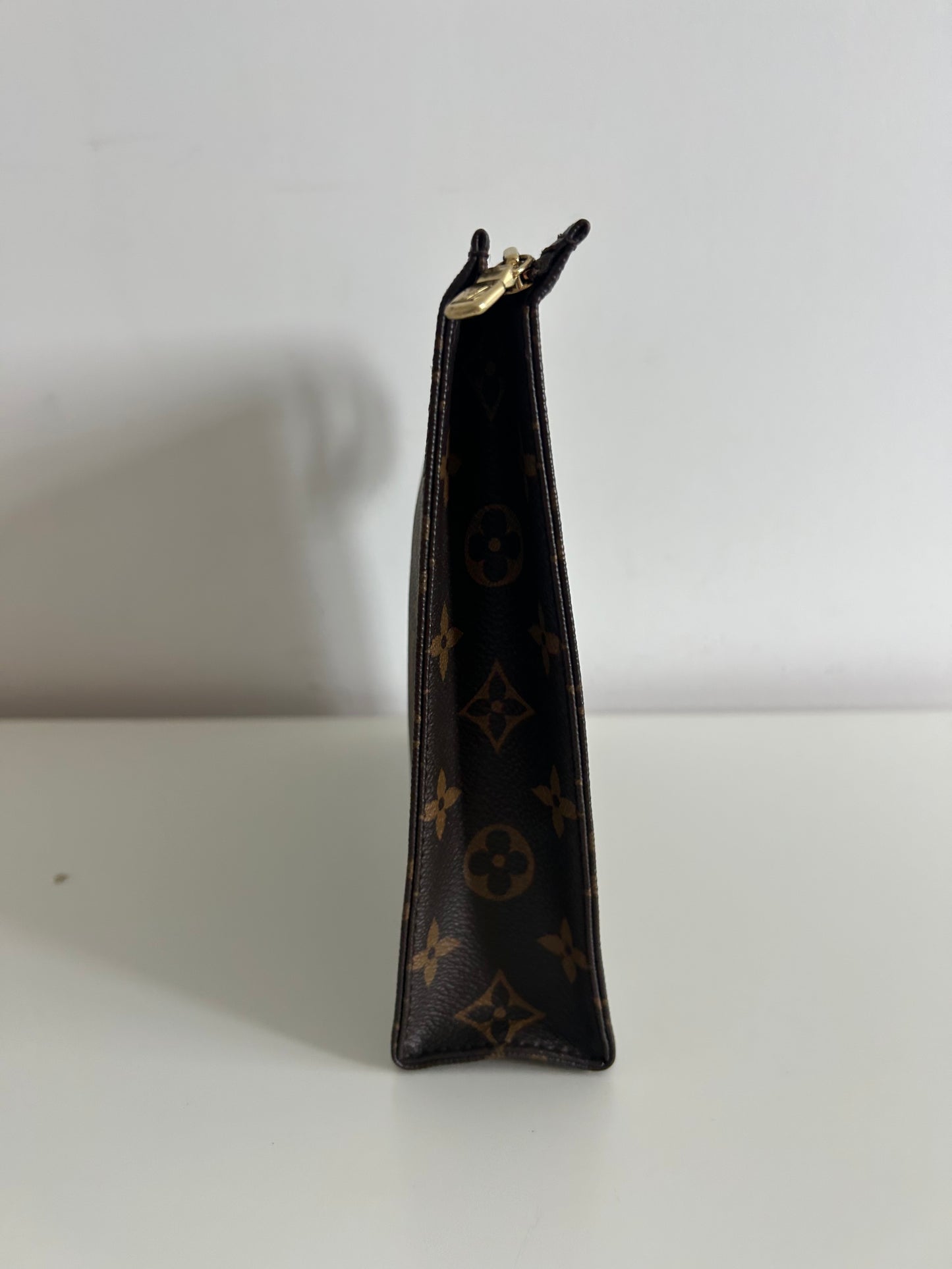 Louis Vuitton Monogram Poche Toilette 26