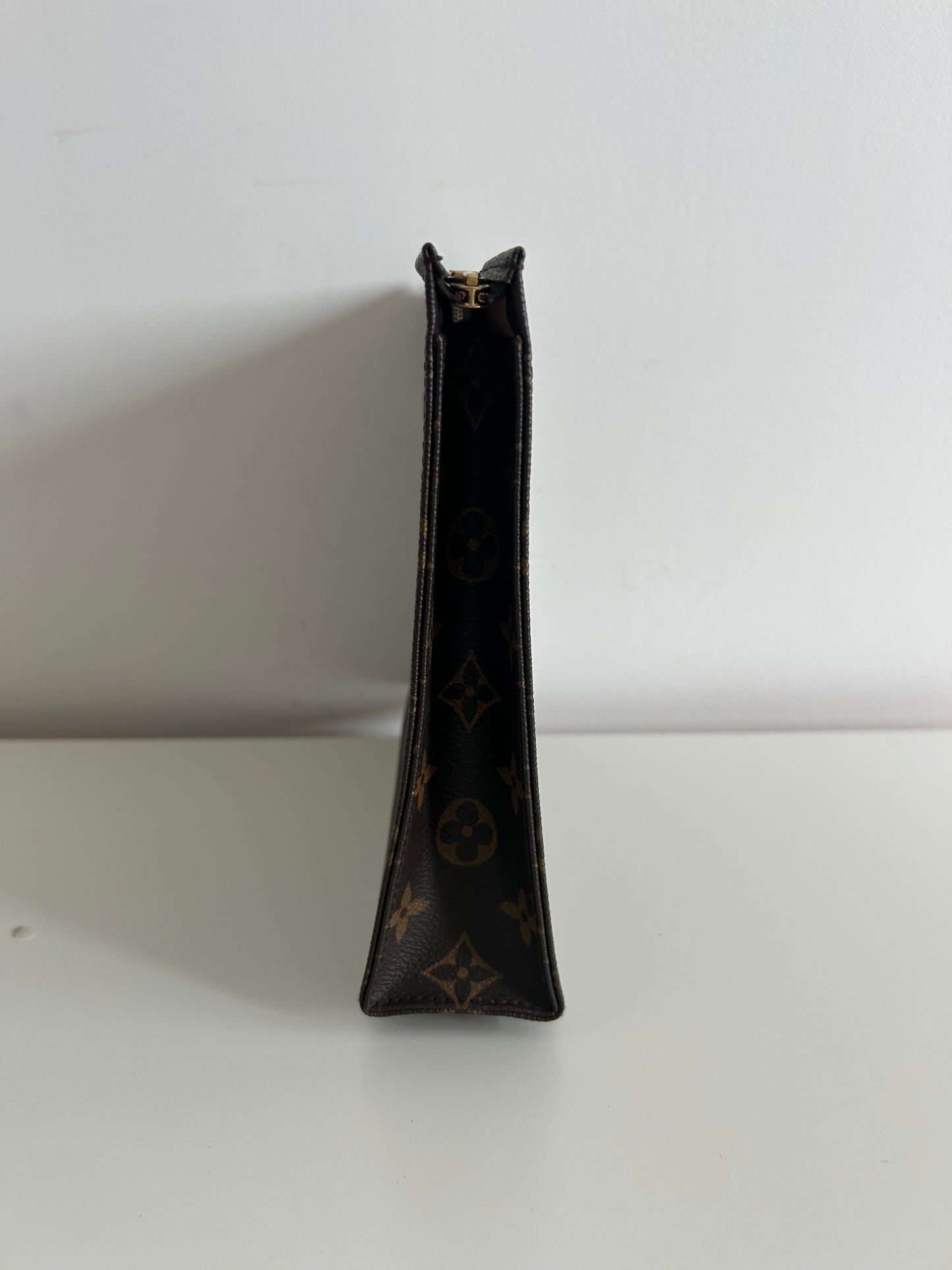 Louis Vuitton Monogram Poche Toilette 26