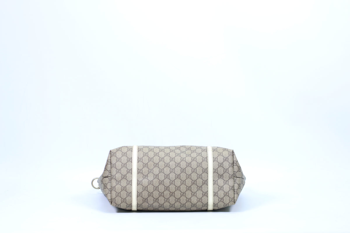 Gucci White PVC GG Patent Trimming Shopper ONE Shoulder Bag 197953