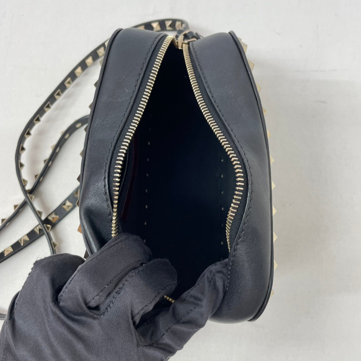 Valentino Black Leather Rockstud Camera Small Crossbody Bag JW2B0809
