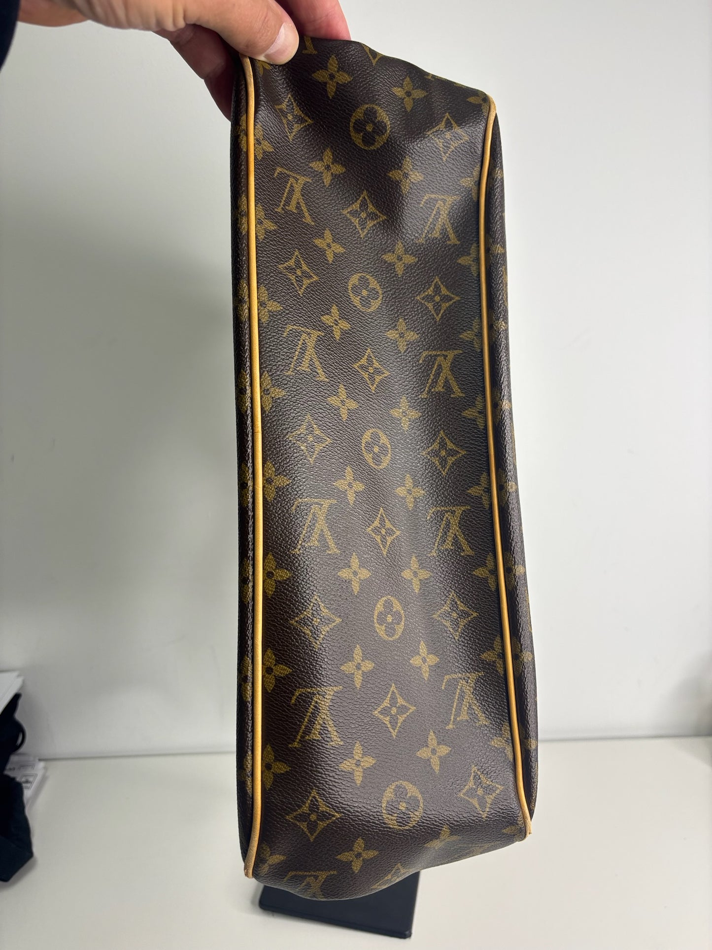 Louis Vuitton Batignolles Horizontal Tote Bag (JPD04-55)