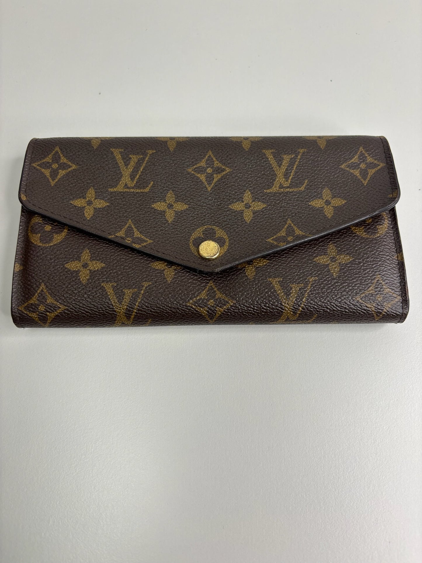 Louis Vuitton Sarah Wallet (JPD04-63)