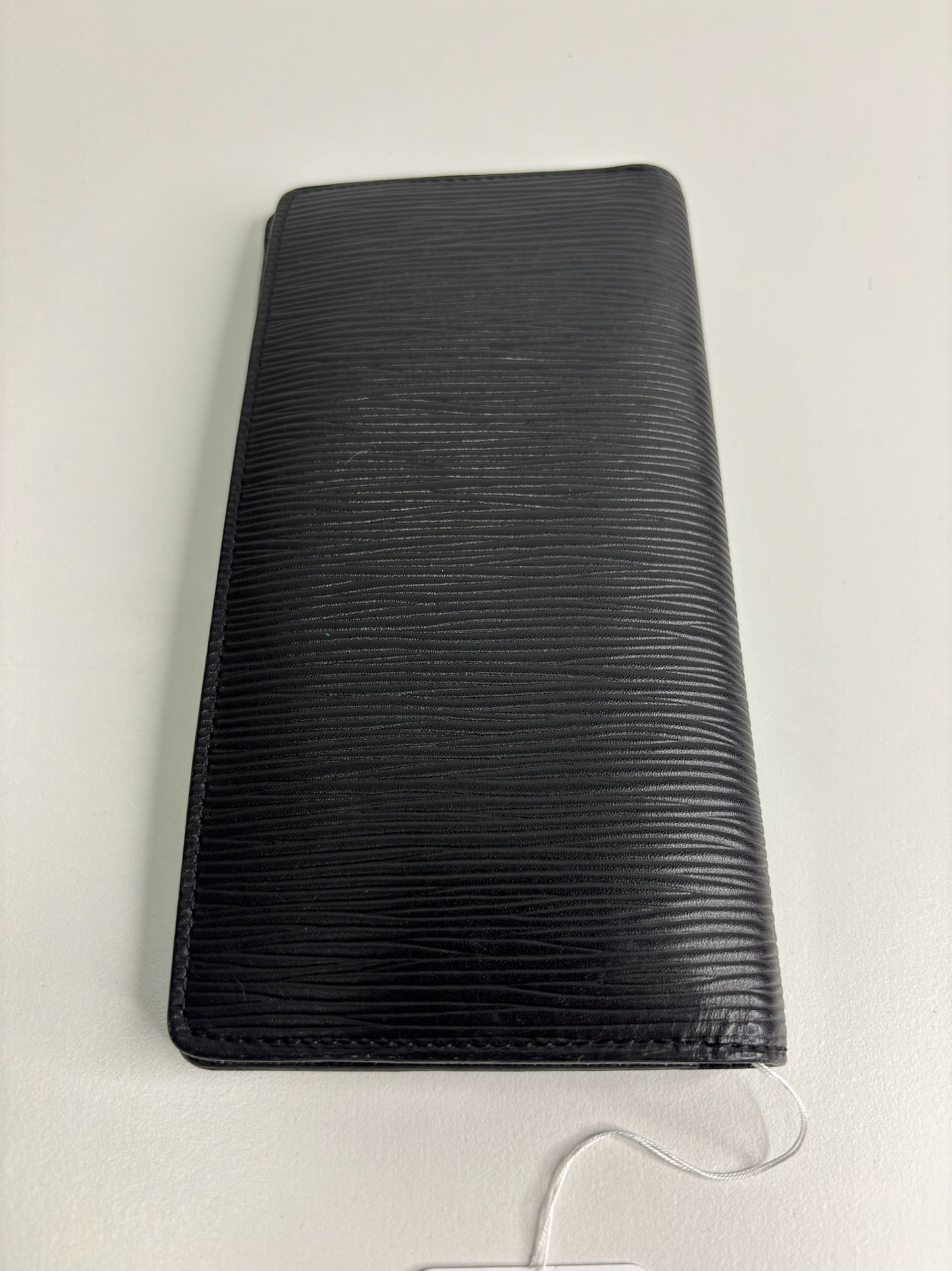 Louis Vuitton Brazza Wallet (JPD04-64)