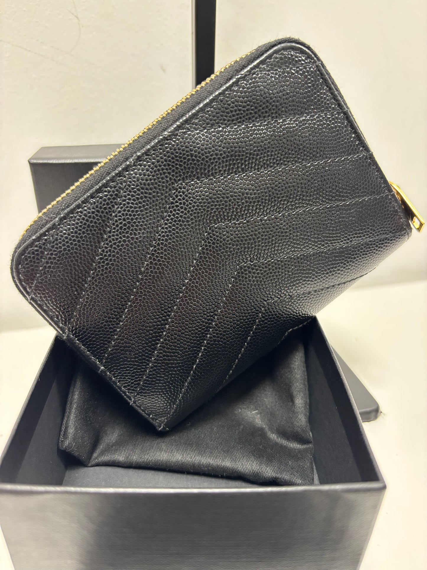 SAINT LAURENT Monogramme quilted textured-leather wallet (JPD04-67)