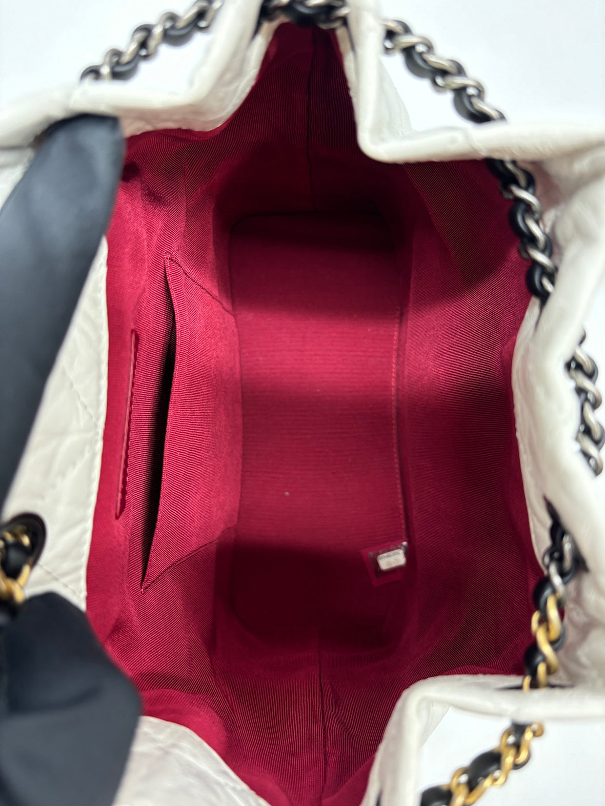 Chanel Gabrielle Backpack White A94485 (N3806001127S)
