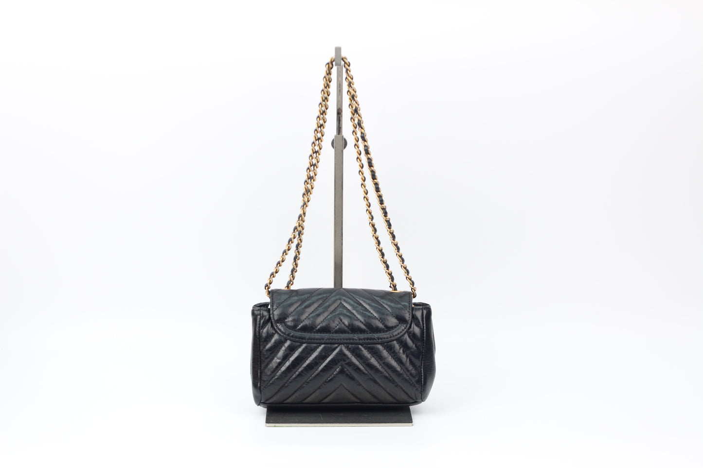 Chanel Black Leather Chevron Hampton Gold Hardware Flap Mini Shoulder Bag (V38165107HL)