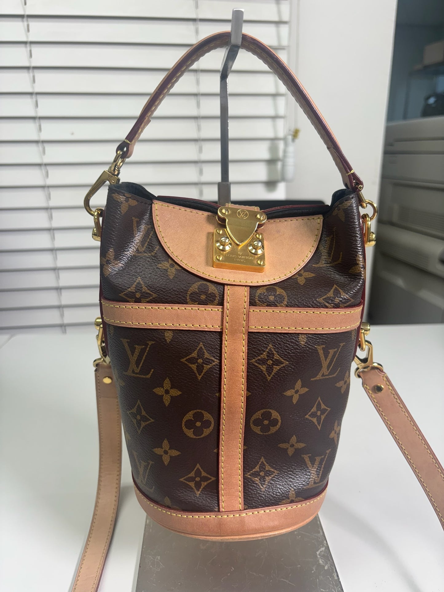 Louis Vuitton Brown PVC Monogram Canvas Bucket Duffle ONE Shoulder Bag M43587 (K1202201201W)