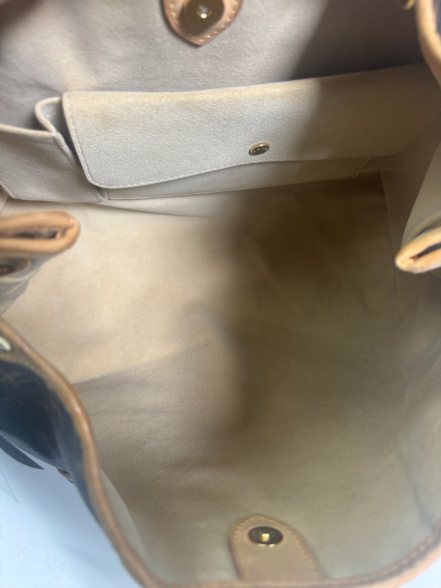 Louis Vuitton Galliera PM Monogram (B01279425M)
