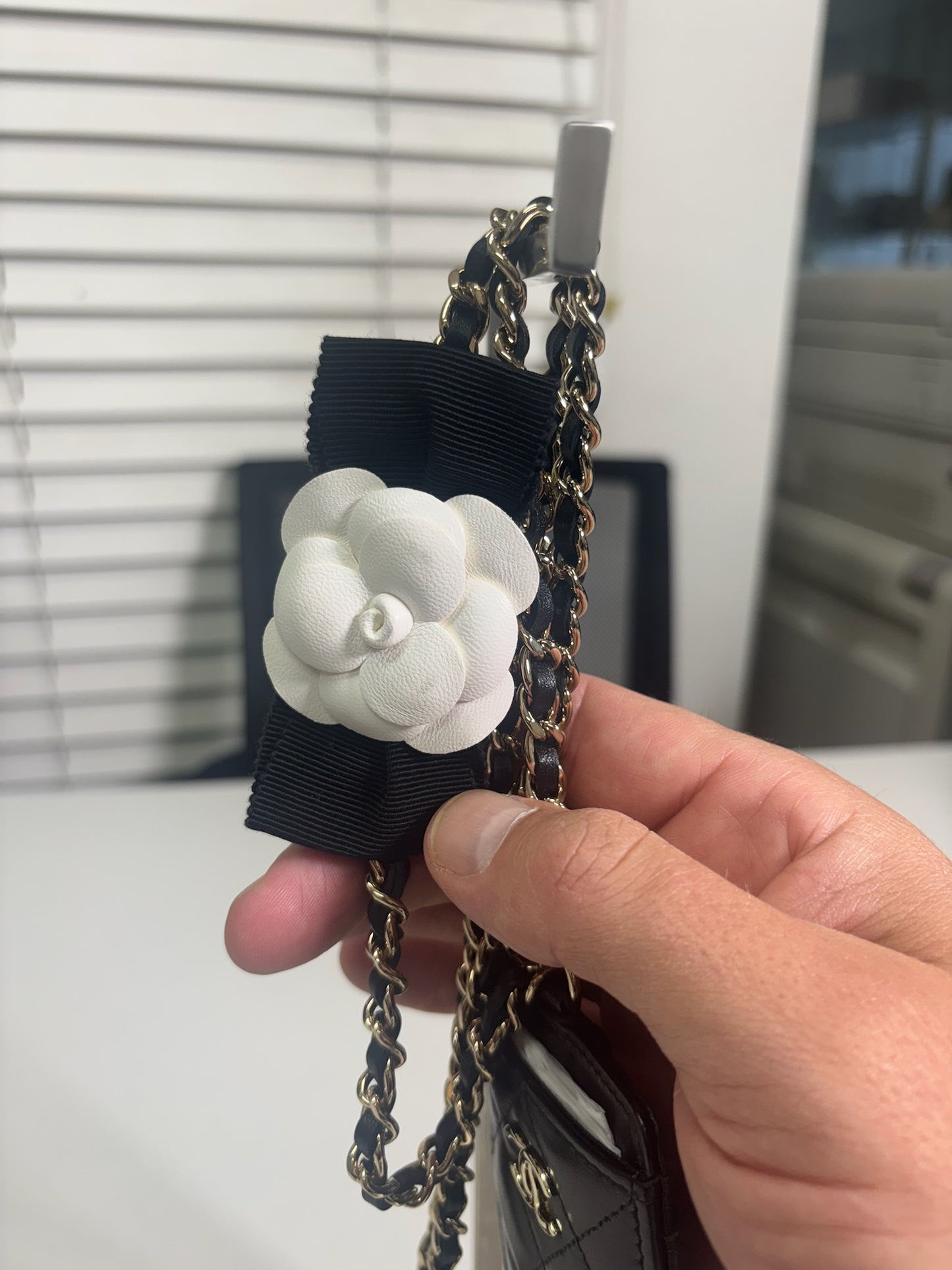 Chanel Black Lambskin Camellia Ribbon Card Holder ONE Necklace AP2159 (V03860427HJ)