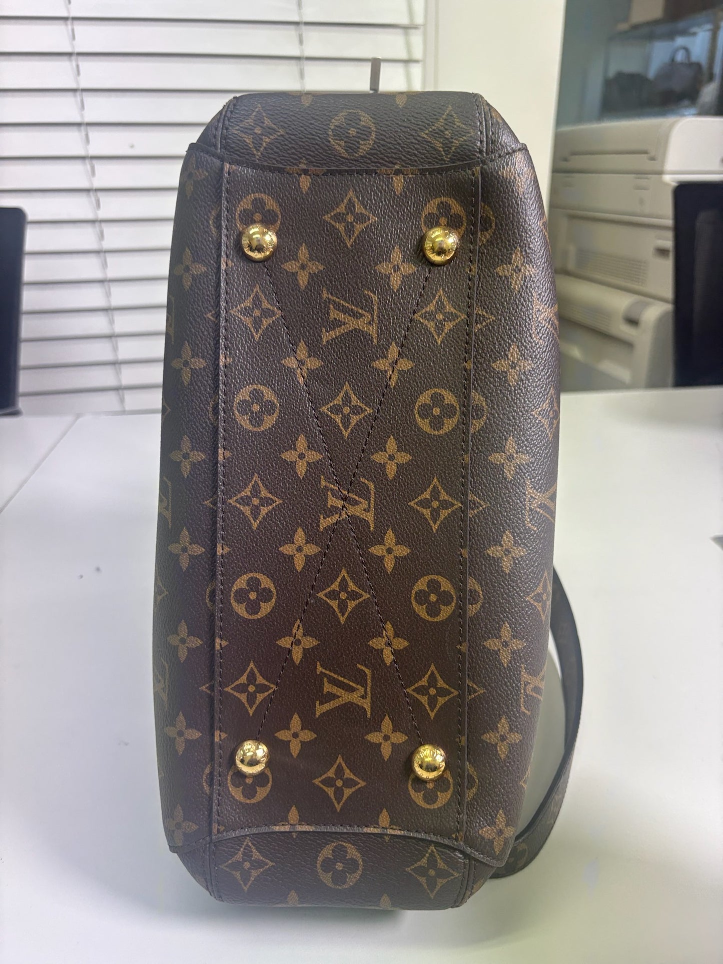 Louis Vuitton Brown PVC Monogram Canvas Montaigne MM Shoulder Bag M41056 (V1270412)