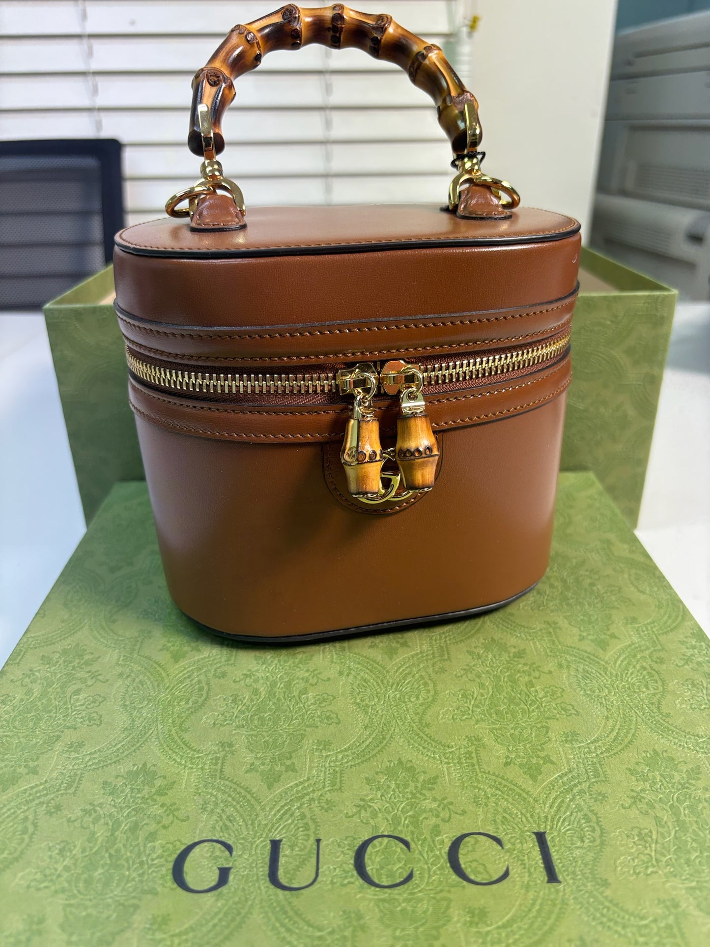 Gucci Brown Leather Vanity Bamboo Top Handle Bag 760200 (B072140728P)