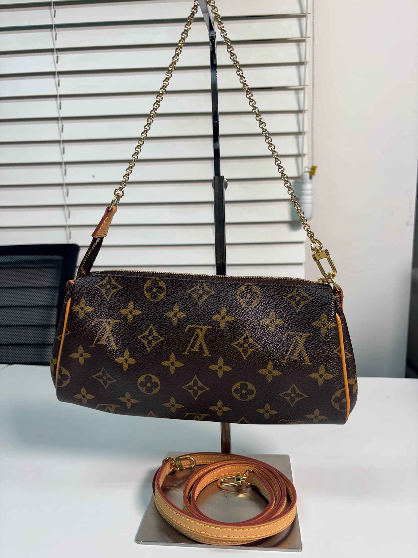Louis Vuitton Brown PVC Monogram Canvas Eva Clutch One Shoulder Bag M95567 (V1220428W)