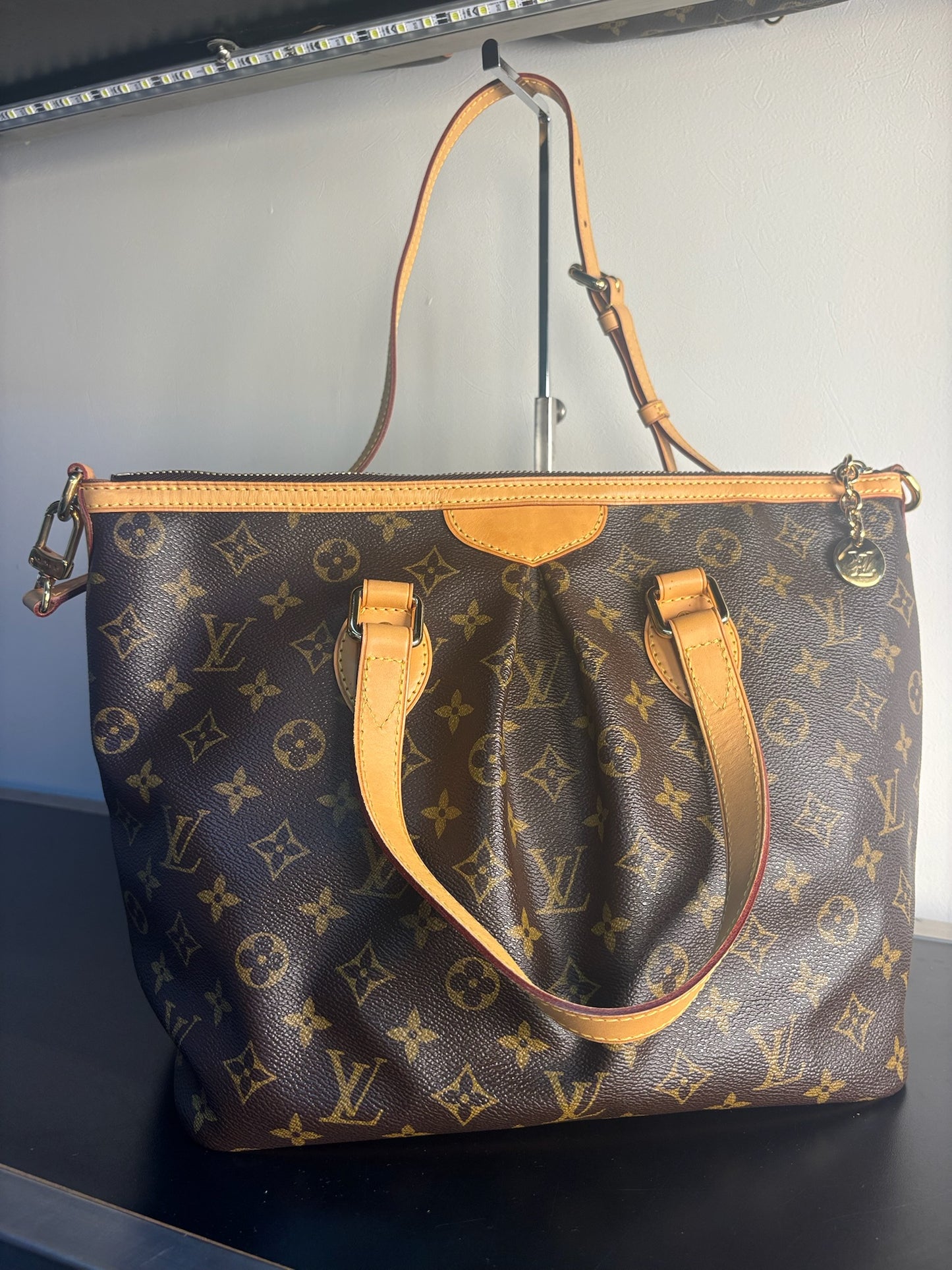 Louis Vuitton Monogram Canvas Palermo PM Tote Bag M40145 (VC1270504H)