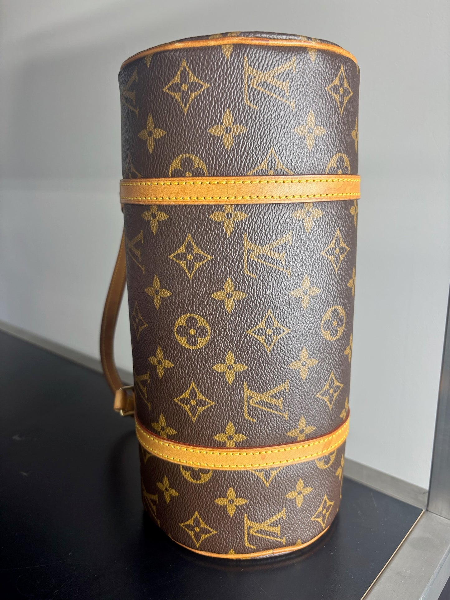 Louis Vuitton Papillon 26 handbag in signature brown monogram canvas