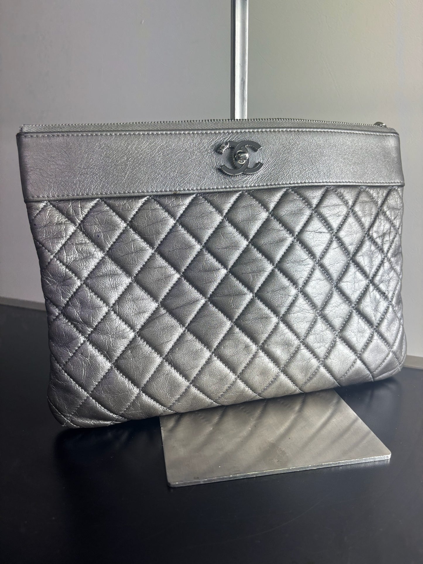 Chanel Metallic Lambskin Quilted Clutch