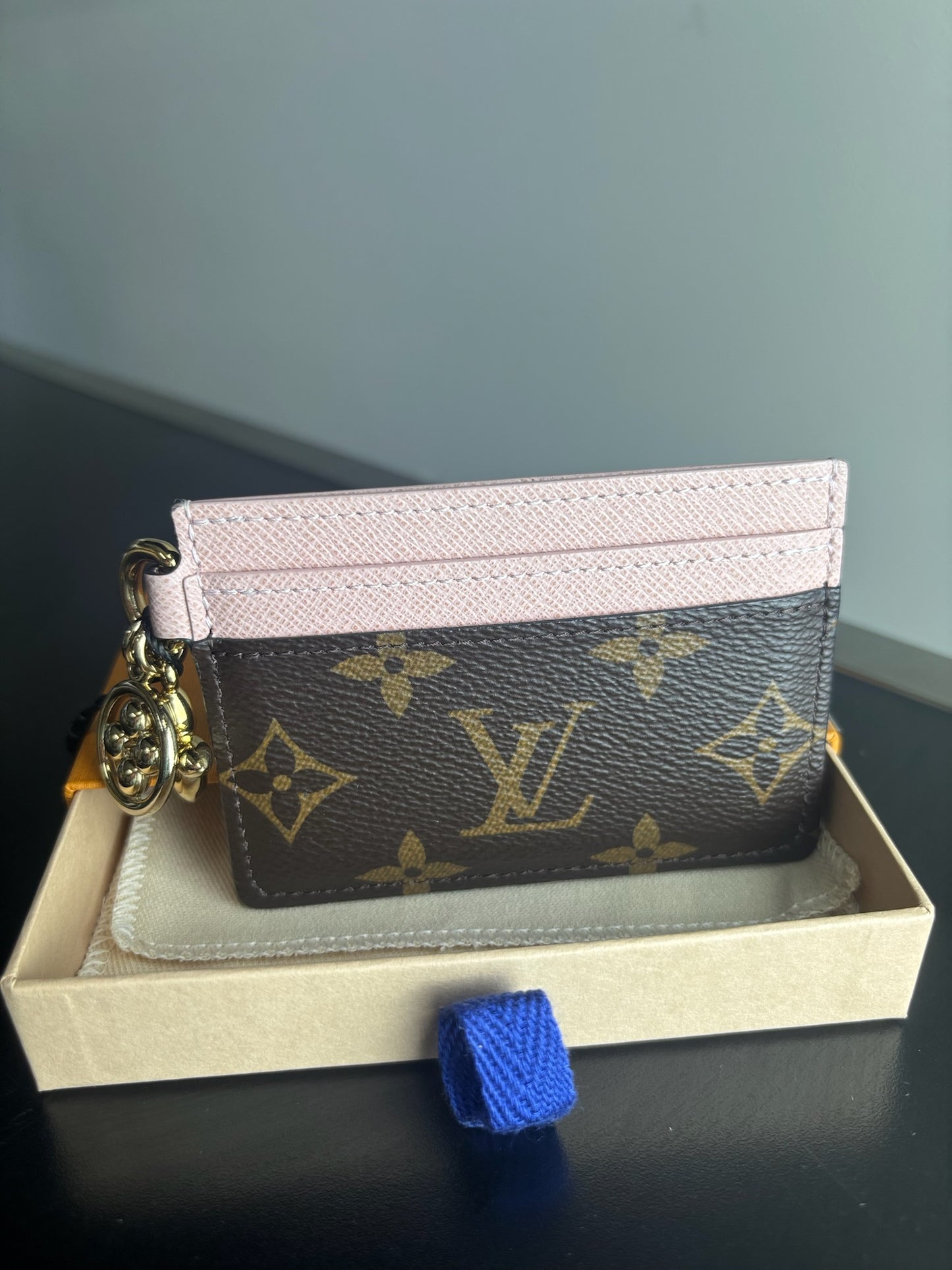 Louis Vuitton Monogram LV Charms Card Holder in Rose Ballerine pink