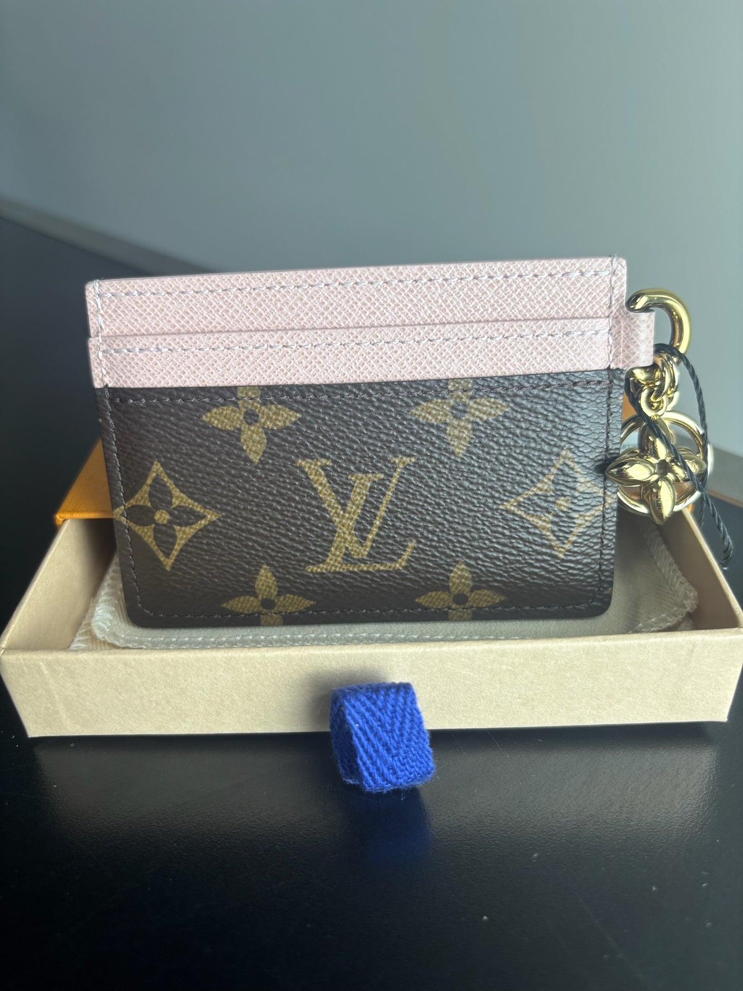 Louis Vuitton Monogram LV Charms Card Holder in Rose Ballerine pink