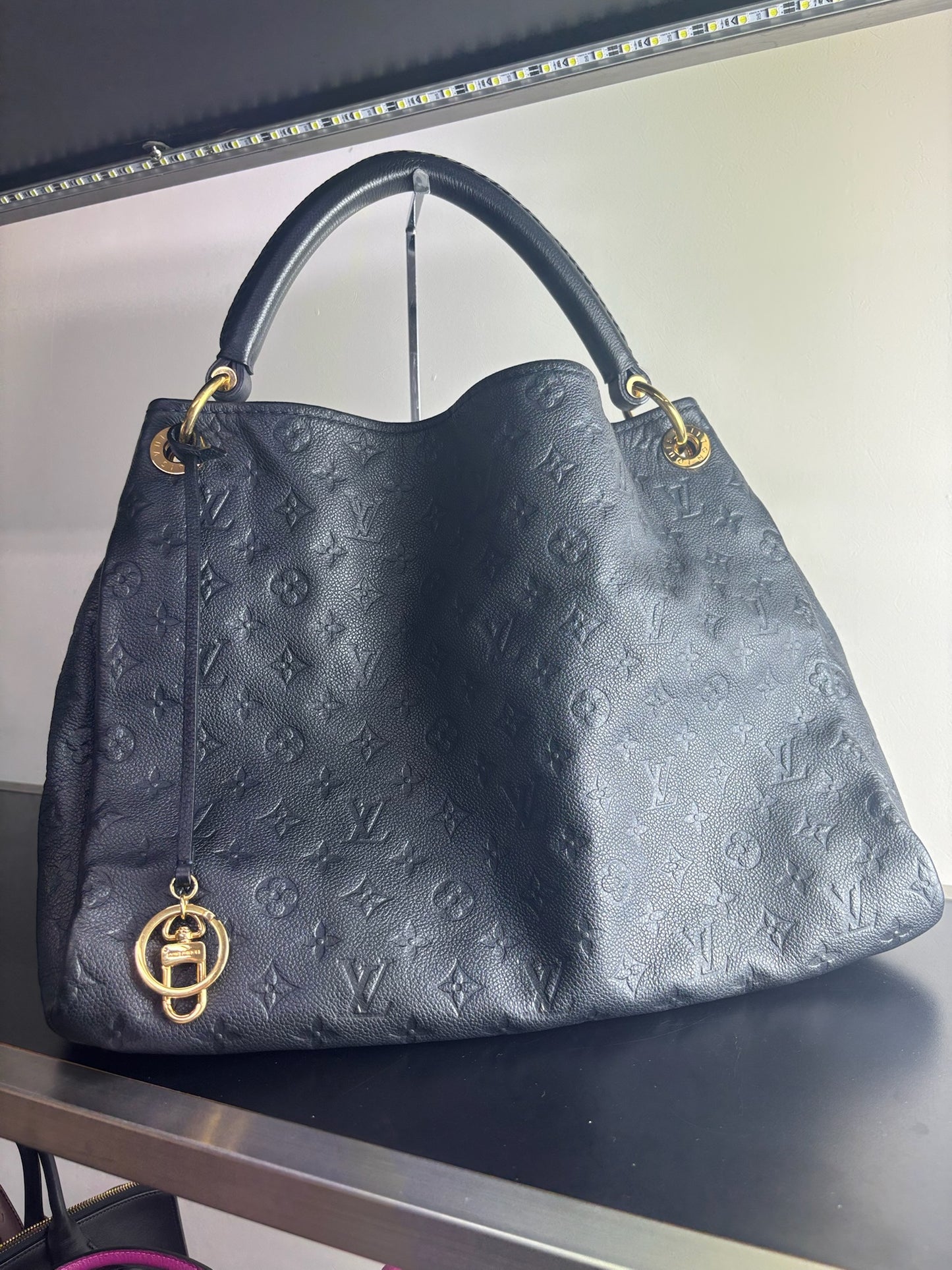 Louis Vuitton Artsy MM  Empreinte  Black