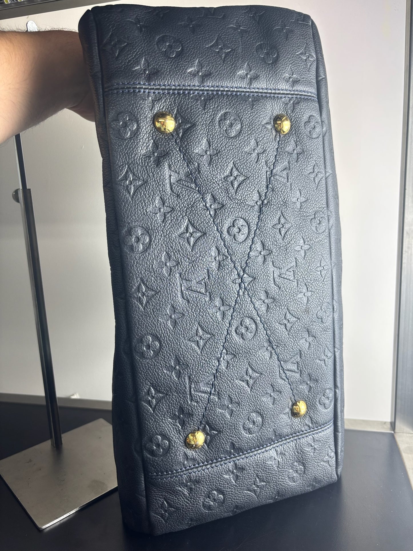 Louis Vuitton Artsy MM  Empreinte  Black