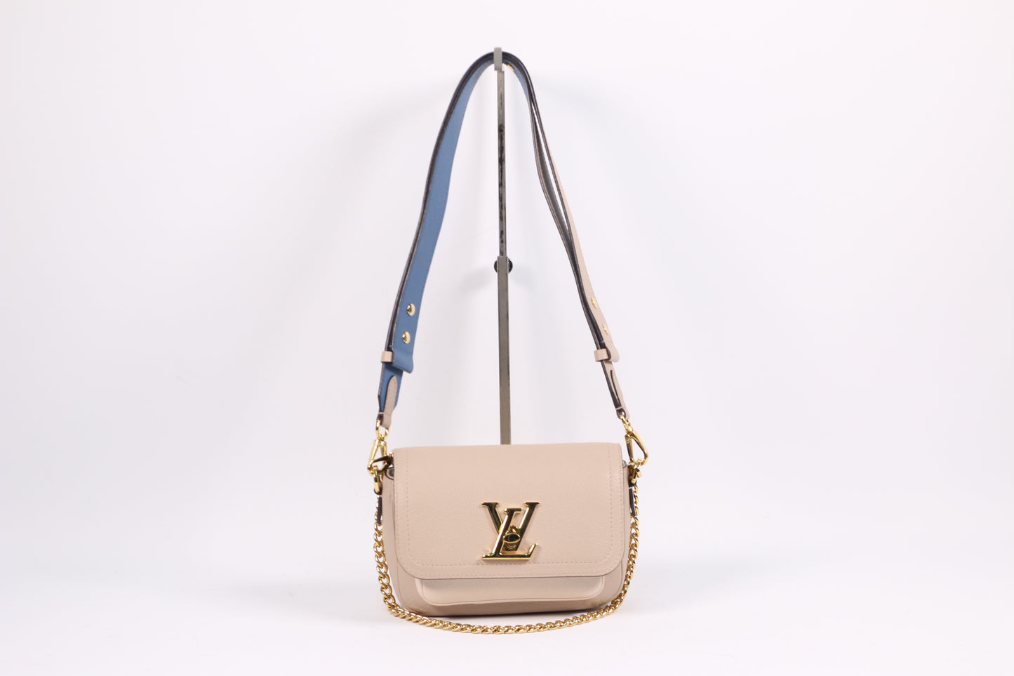 Louis Vuitton Greige Leather Lockme Tender ONE Crossbody Bag M58554 (V12134421HC)