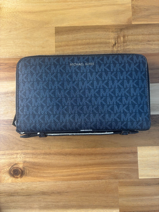 Michael Kors Jet Set Travel Continental Wallet
