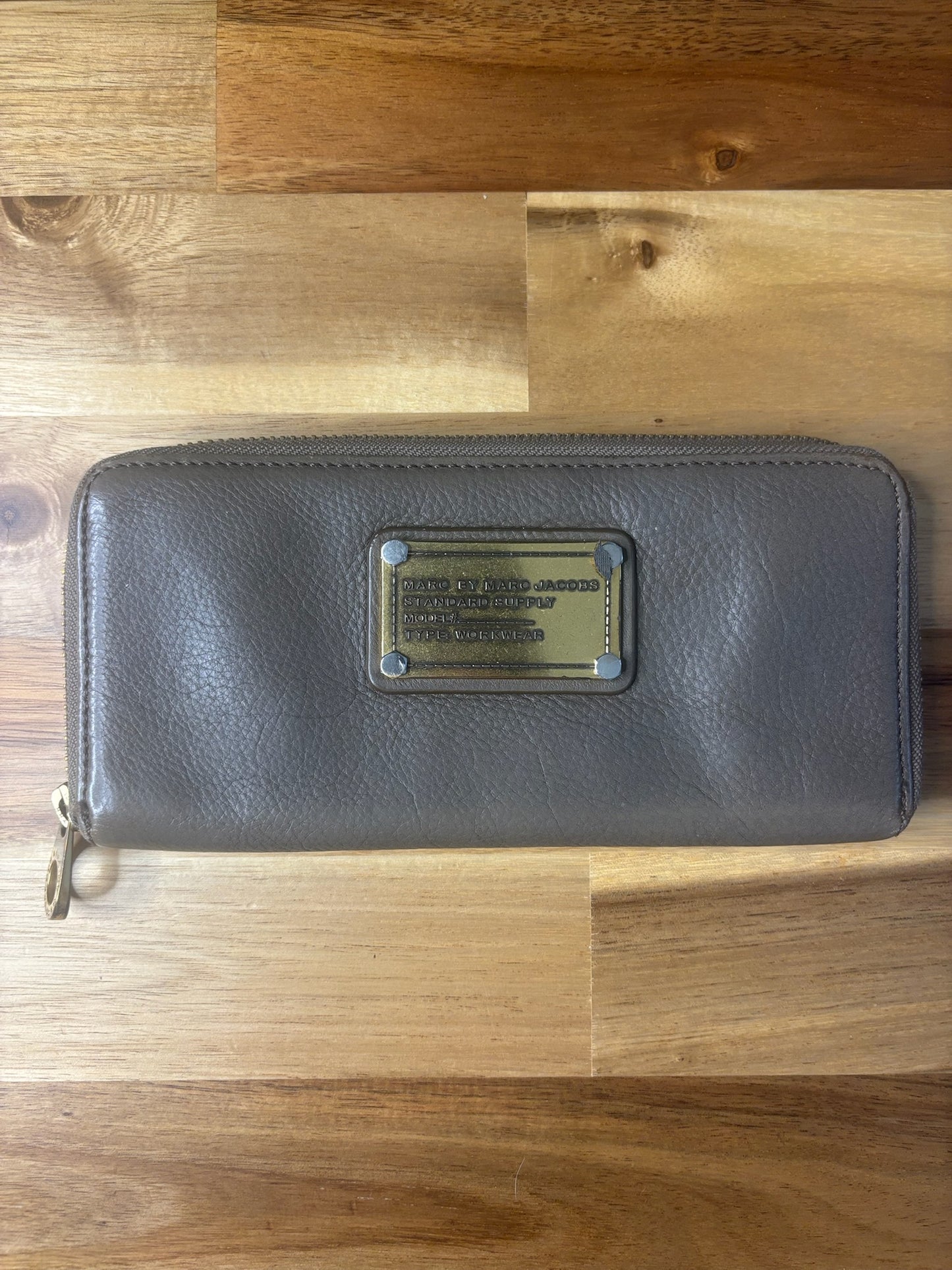 Marc Jacobs Standard Supply Zip-Around Leather Wallet