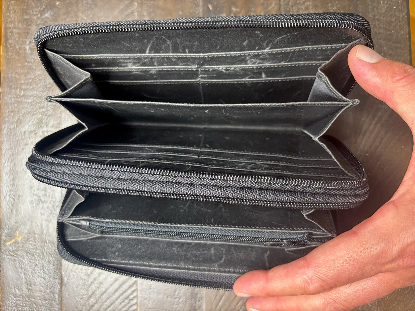 Louis Vuitton Epi Leather Zippy Vertical Wallet