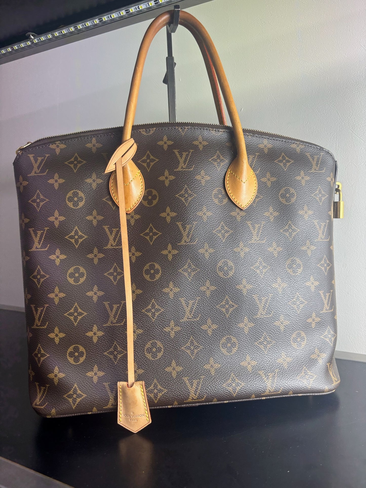 Louis Vuitton Lockit MM Monogram