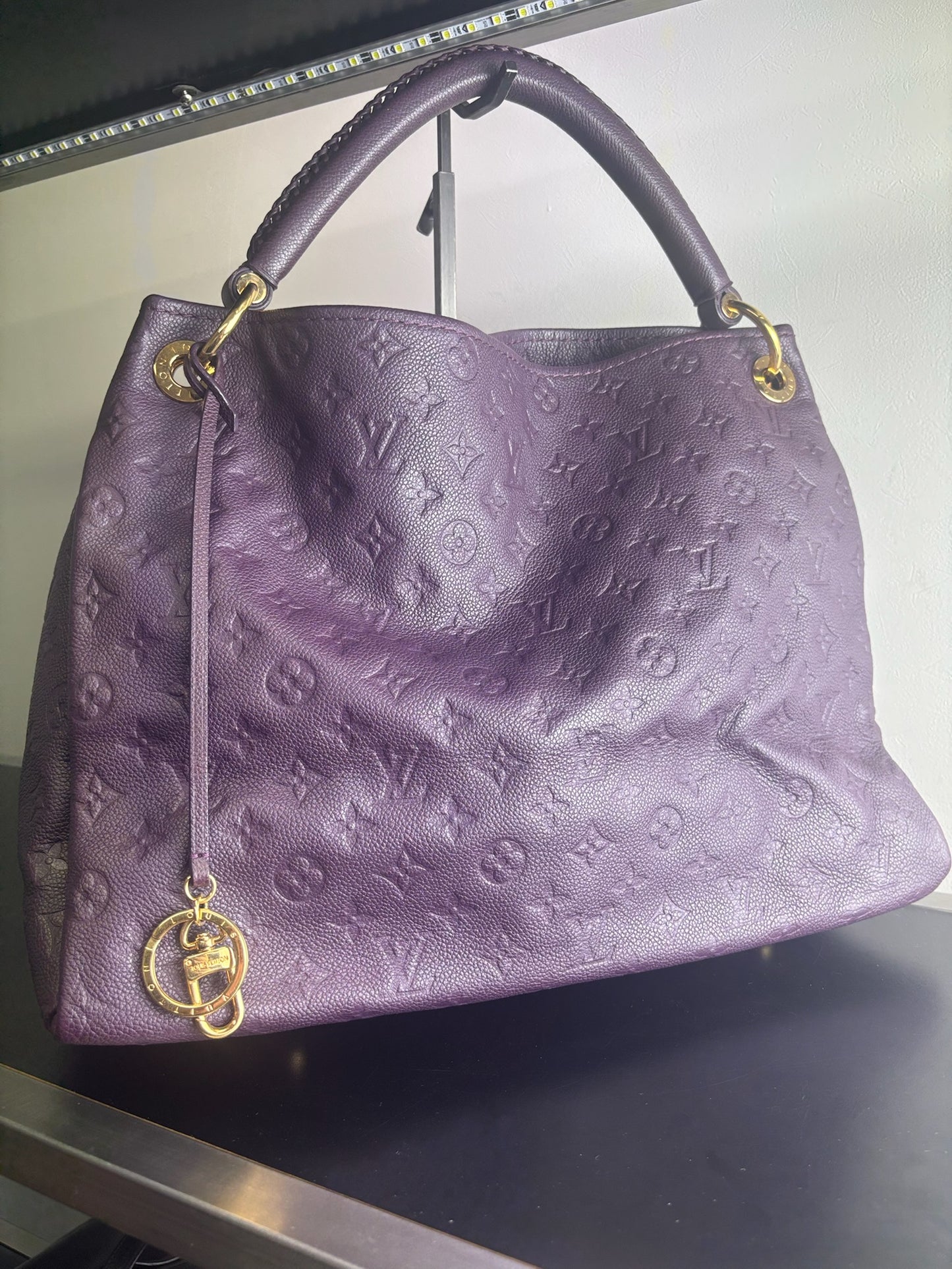 Louis Vuitton Artsy MM Monogram Empreinte